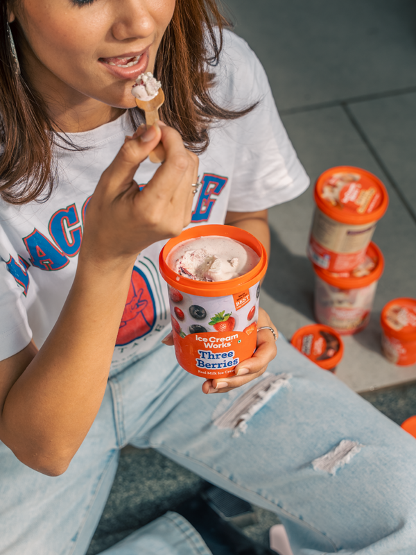 Ice Cream Works, Hazelnut Crunch, Ferrero Rocher, Oreo Caramel Choco Dip, Sea Salt Caramel, Ice Cream Brands, Ho